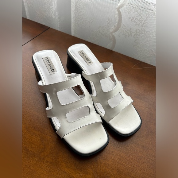 Steve Madden White Princess Sandal - Picture 3 of 6